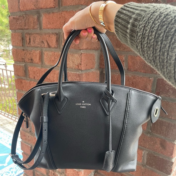 Louis Vuitton Handbags - Louis Vuitton black leather top handle bag